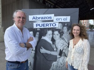 Presentación de 'Abraçades en el Port'